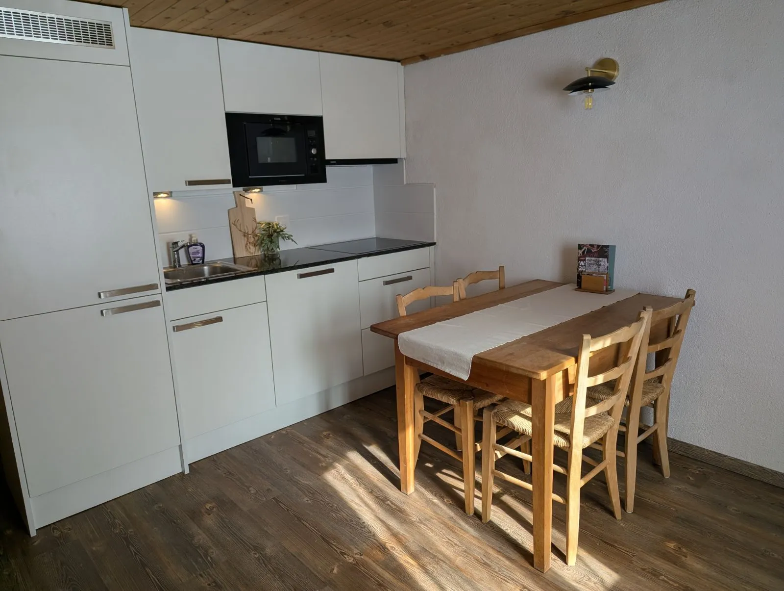 Apartment Ost Image 6